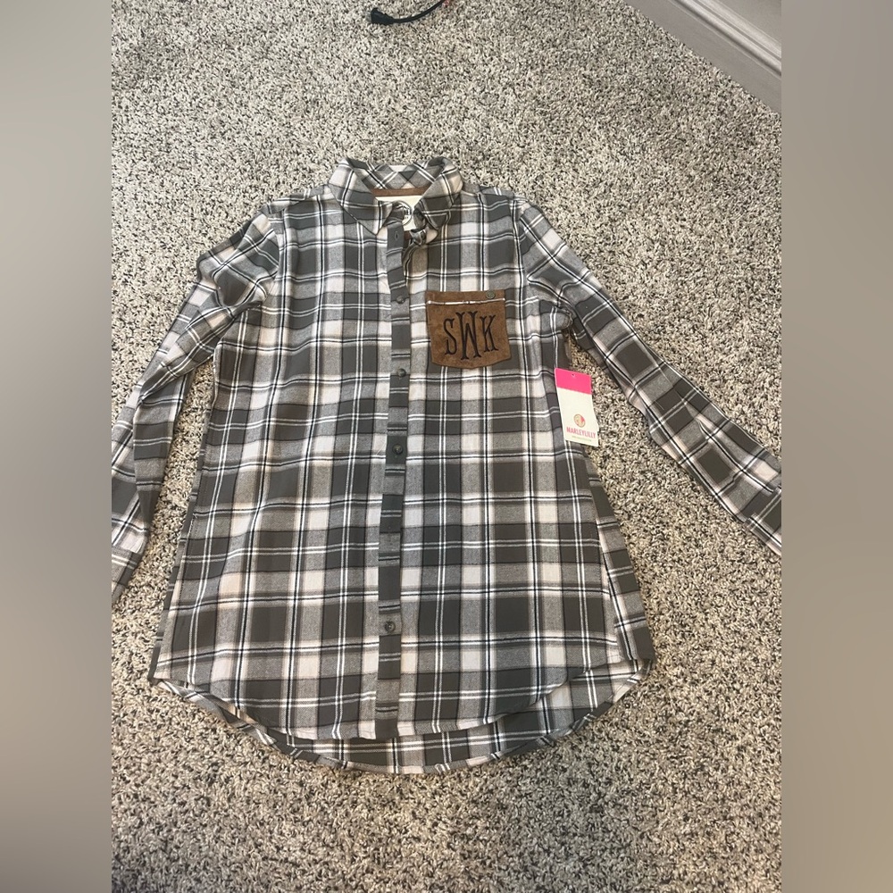 NWT Marleylilly Monogrammed Button Down